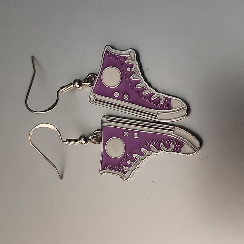LAVENDER Converse Style Silver Tone Earrings 925S Sterling Post ER
